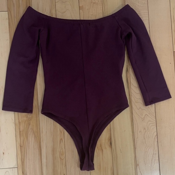 LULU’S LIKE A BIRD PLUM PURPLE OFF-THE-SHOULDER BODYSUIT - Picture 6 of 7